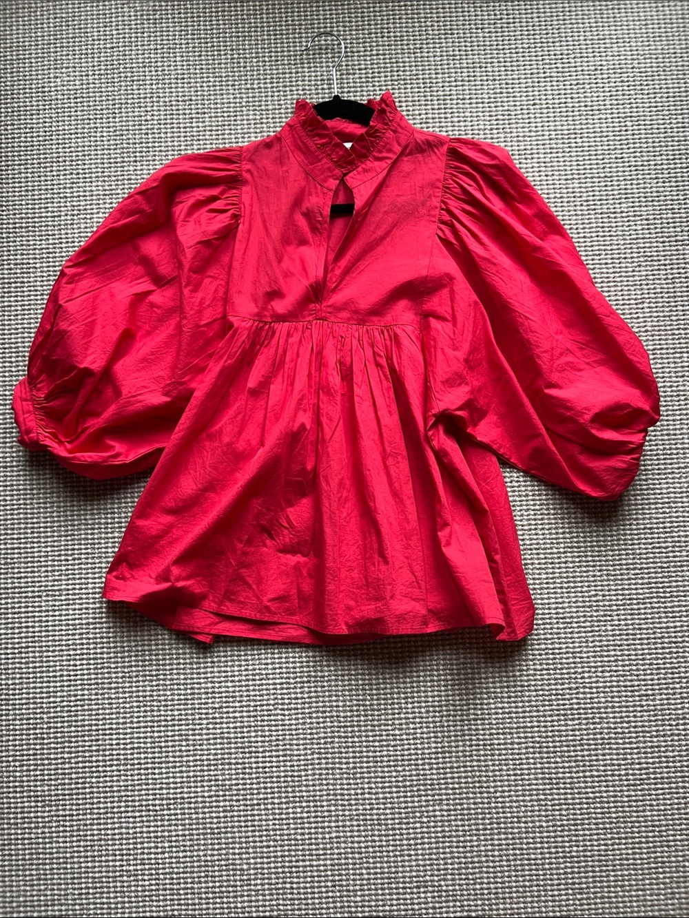 Women's Red Puff-Sleeve Blouse